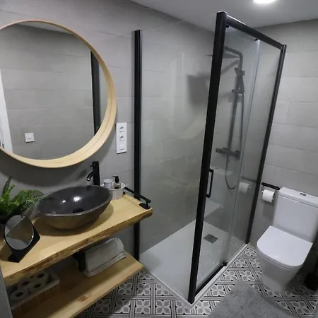 Lovelly Renovated Apartment