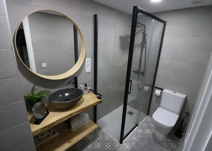 Lovelly Renovated Апартаменты